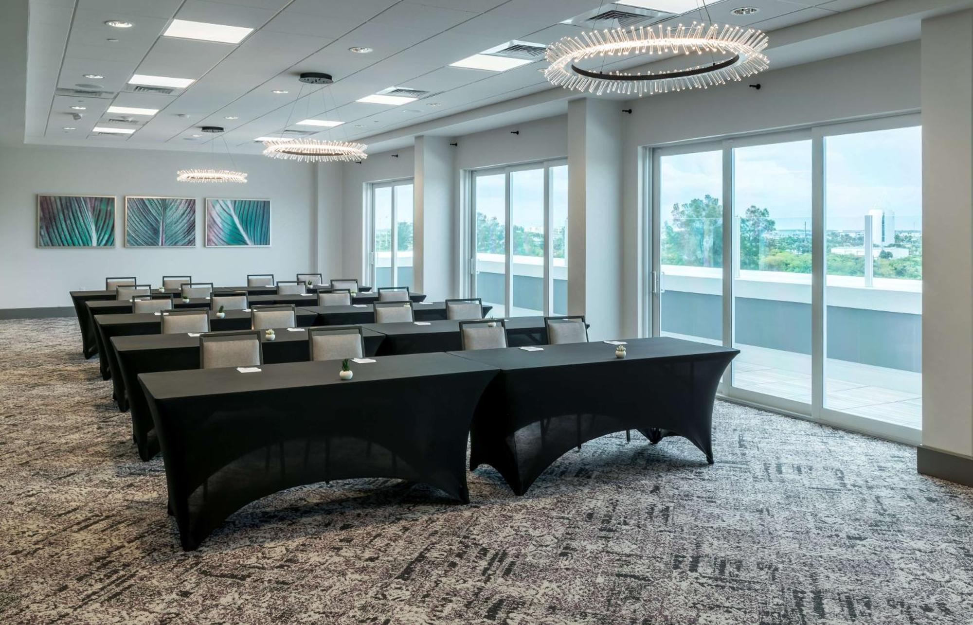 Home2 Suites By Hilton Cape Canaveral Cruise Port Esterno foto